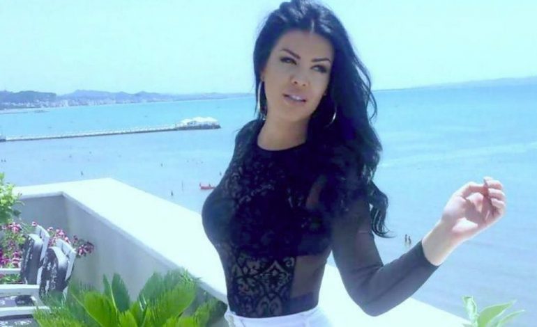 Vajza! Greta Koçi ka diçka për t’iu thënë!