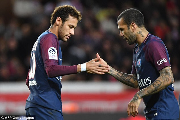 Alves: Kjo është arsyeja e vërtetë e largimit të Neymar nga Barcelona