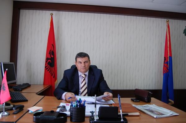 Lirohet nga detyra Drejtori i Përgjithshëm i Policisë së Shtetit Haki Çako/ Ja kush e zëvendëson