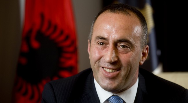 Ramush Haradinaj URON festën e 10-vjetorit të Pavarësisë, por veprimi i tij do t’ju habisë (FOTO)