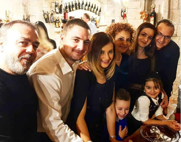 “Edhe Arditi kështu e suprizonte partneren e tij?”, Joni i ka këputur kokën të atit. Ja pse