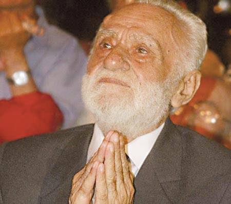 Sot, 94-vjetori i lindjes i të madhit Kadri Roshi, ja pengjet e aktorit