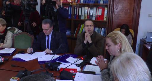 DEBATI NË KOMISIONIN E MEDIAT/ PD dhe LSI: Nuk bëjmë mbledhje pa Ministren Nikolla