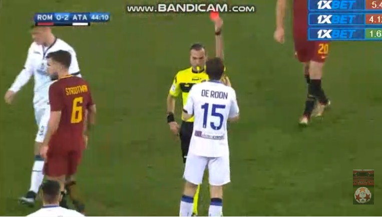 (VIDEO) Mbyllet pjesa e parë, Atalanta e Berishës me 10 lojtarë ndaj Romës. REZULTATI
