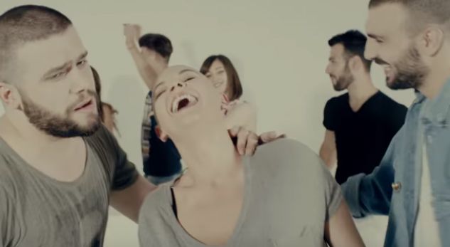 “Beautiful” nga Flori e Ledri dëgjohet edhe në Azi