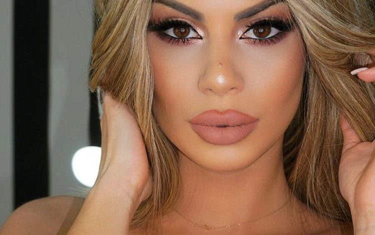 FOTO/ Luana Vjollca shfaqet krejtësisht pa grim, pamja ndryshe e moderatores