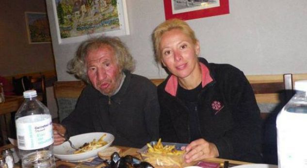 U martua me një milioner plak vetëm për para/ Kur ai vdes zbulon suprizën e hidhur