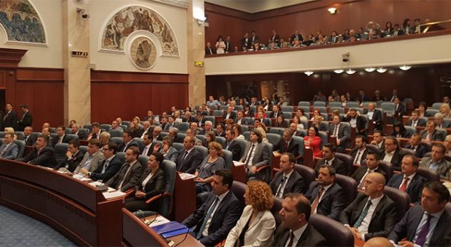Maqedoni/ Ja çfarë përmban ligji për gjuhët e miratuara sot në Kuvend (DOKUMENTI)