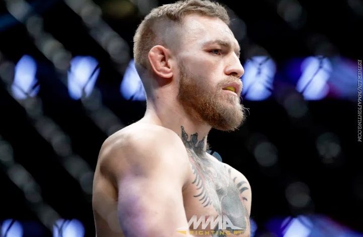 Trajneri i McGregor: Conor do të mbetet kampion edhe po iu hoq titulli