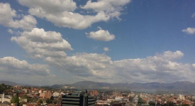 MOTI/ E dielë, 3 mars: Sërish RESHJE! Por pasditja sjell përmirësim në temperaturat që… (FOTO)