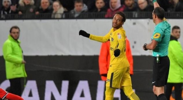 Skandaloze/ Neymar bën gjest antisportiv ndaj lojtarit të Rennes