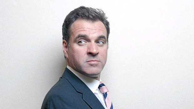 NIALL FERGUSON/ Makthi nga rrjetet sociale dhe fundi i hierarkive që mbanin në këmbë botën