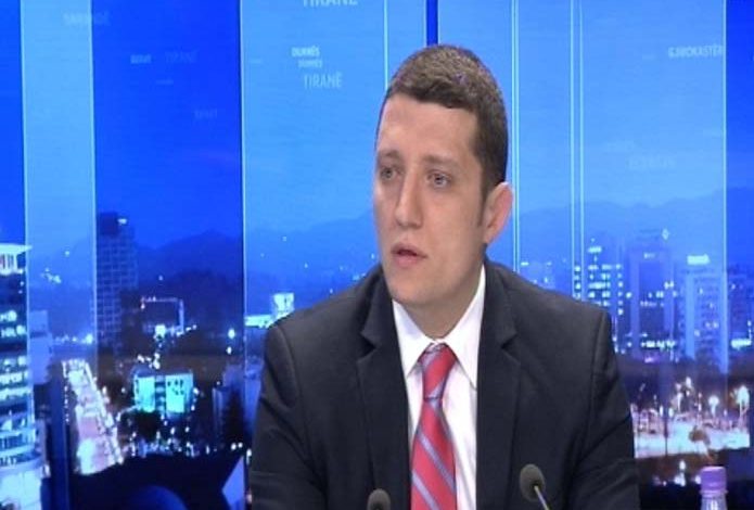 “Distanca 12 milje me Greqinë”, këshilltari i Bushatit: Çfarë parashikon marrëveshja për delimitimin e hapësirave detare