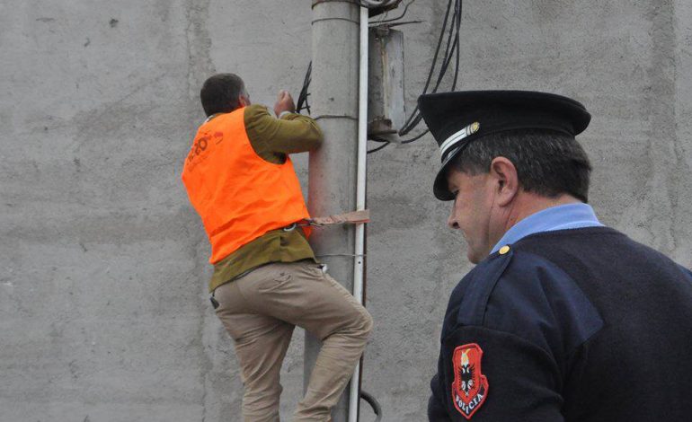 Kapen me lidhje të paligjshme, shoqërohen në polici 35 persona në Shkodër