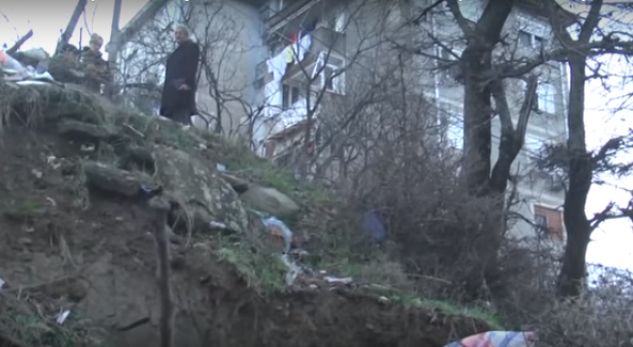 RRËSHQITJET në Gjirokastër/ Kryetarja e Bashkisë thirrje qeverisë: Shpalleni zonën emergjencë…
