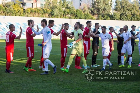 Turbulenca të frikshme, futbollistët shqiptarë shikojnë tmerrin me sy në avion