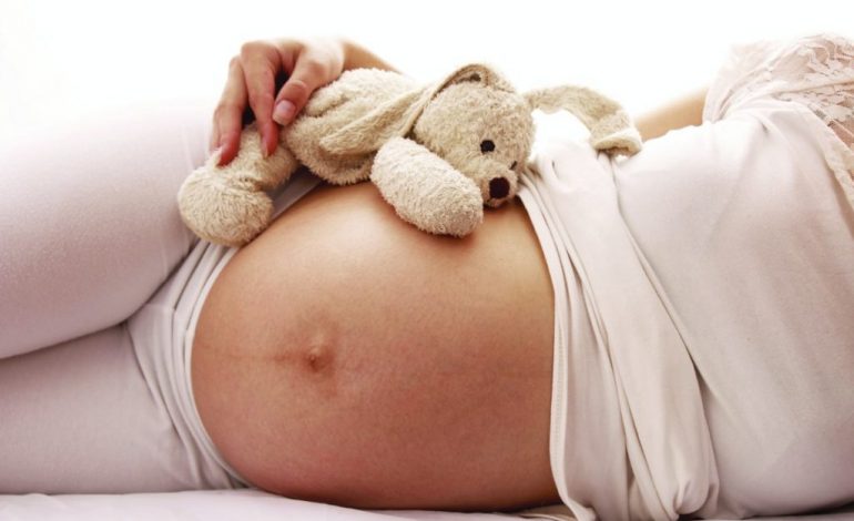 Jepet alarmi: Shqiptarët e abortojnë fëmijën nëse ka këtë gjini