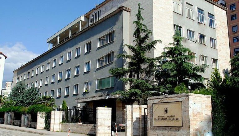 Ping-pongu me dosjen “Hasanpapa”/ Si u lehtësuan AKUZAT për të dyshuarin si vrasës me pagesë