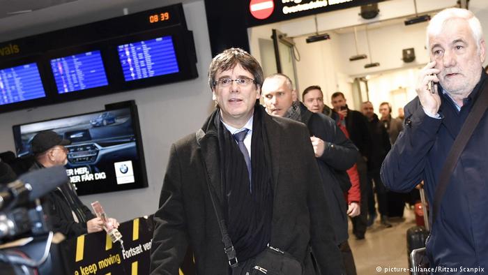 Presidenti i parlamentit katalanas propozon Puigdemont si president të rajonit