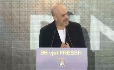 Rama “shpërthen” ndaj Basha-Kryemadhit: Karnakarët e politikës së mbledhur “Ç Ç”, Çadra e Çizmeve thonë se …