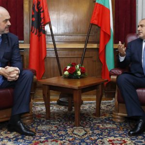 Batuta e Edi Ramës për “dy Borisët e politikës Europiane”, bën bujë