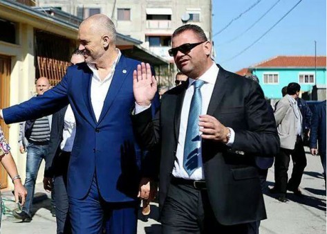 Tom Doshi takohet me Ramën? Deputeti fotografohet në Kryeministri