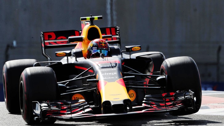Red Bull pranë revolucionit, mund të ndryshojë motor sezonin e ri