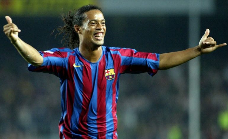 Historia e çuditshme e debutimit prej “hirusheje” e Ronaldinho-s te Barcelona