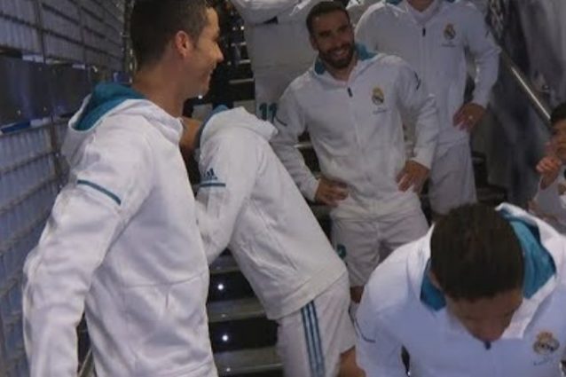 Tifozi vogël: “Ronaldo, je më i miri! Ndërsa Messi…”. “Është më i keqi”, replikon CR7