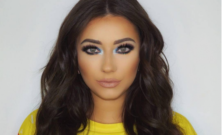Ronela Hajati “twerk” në skenë: Më duheshin lekët, më mirë këmbët përpjetë në … (VIDEO)