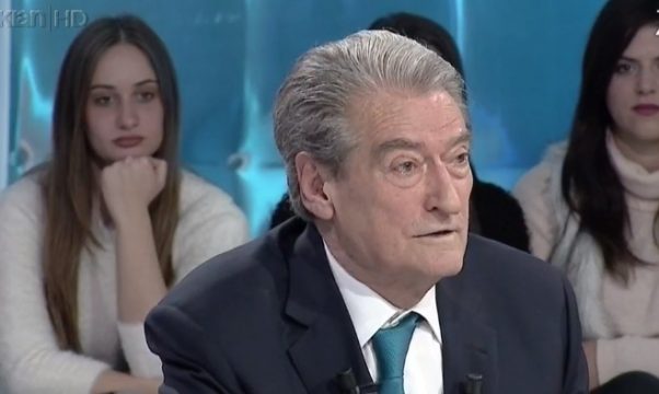 Berisha: DROGË ka mbjellë dhe Enver Hoxha, ka bërë dhe kontrabandë. Firmat PIRAMIDALE ishin një…