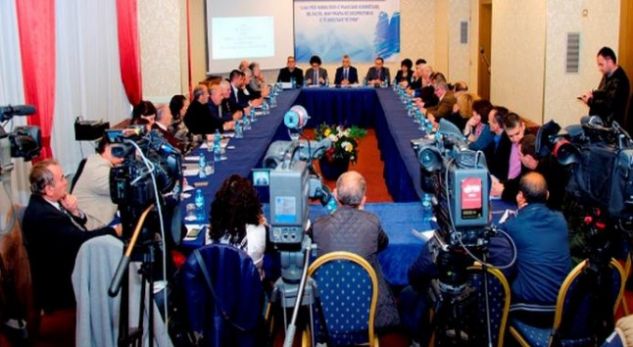 27 vite OMONIA/ Konsulli kërkon bashkimin e grekëve në Shqipëri