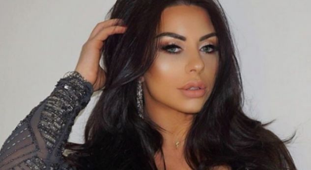 Dorina Mema i heq të gjitha! ‘Bombat’ e saj ndezin rrjetin… (FOTO)