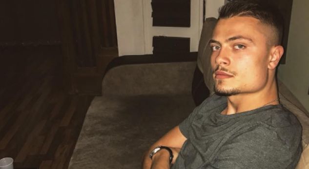 Blake komplekson meshkujt e skenës me fizikun e tij (FOTO+VIDEO)