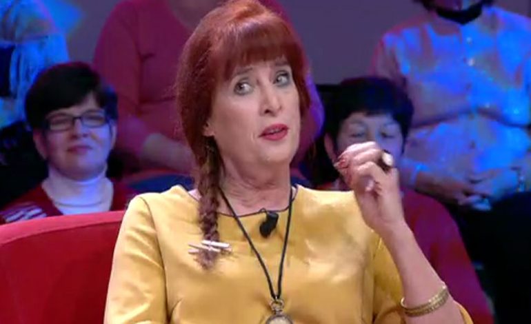 “Nuk i dua buzëviçet, dhe gjoksmadhet”, nuk përmbahet aktivistja e grave. Bën deklaratën e bujshme