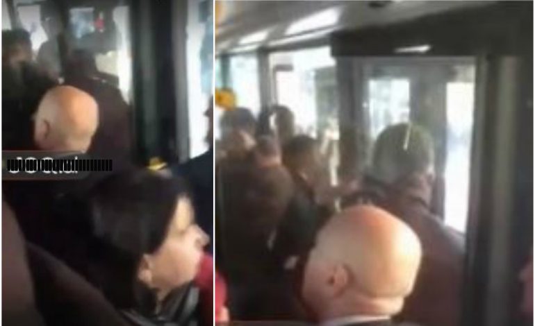 Pas protestës qytetari shpërthen në mes të autobusit: Ky bir kur*e ka lënë…