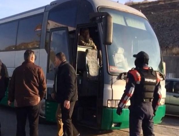 PROTESTA/ Postbllok në Shkodër: Kontrolle protestuesve që po vijnë në Tiranë