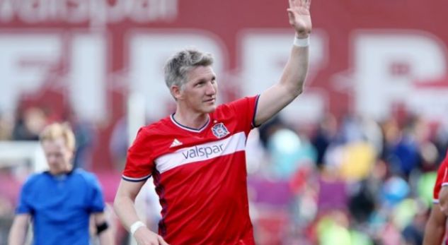 Bastian Schweinsteiger i jepet dhe një mundësi tjetër, nënshkruan dhe për një vit me skuadrën…