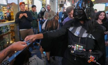“Star Wars” rrëmben fronin e fitimeve gjatë 2017-ës. Fitore e dyfishtë për Disney