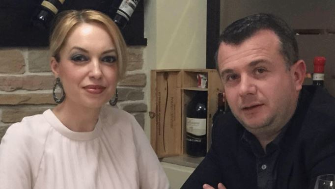 “Dy fëmijët luajnë bashkë”, videoja që na tregon familjen e lumtur të Taulant Ballës