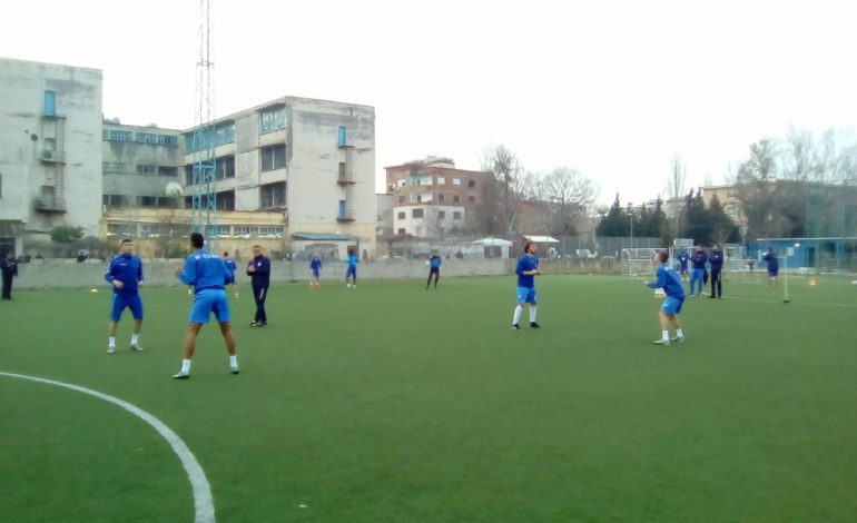 Teuta zbulon listën: Ja cilët udhëtojnë drejt Turqisë