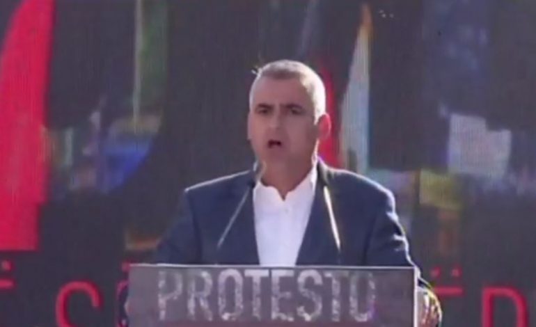 PROTESTA/ Vangjel Dule: 30 mandate deputetësh u blenë nga PS me paratë e DROGËS