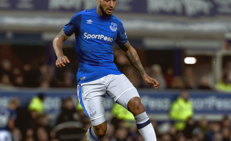 ZYTARE/ Theo Walcott transferohet tek Everton