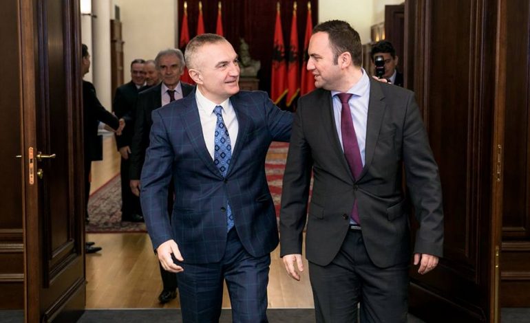 Meta pret zv/kryeministrin e Maqedonisë: Bisedime për sfidat dhe përpjekjet e dy vendeve