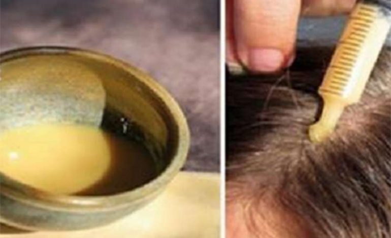 Trajtimi që do t’ju ndihmojë të eliminoni flokët e thinjur natyralisht dhe pa u ekspozuar ndaj kimikateve