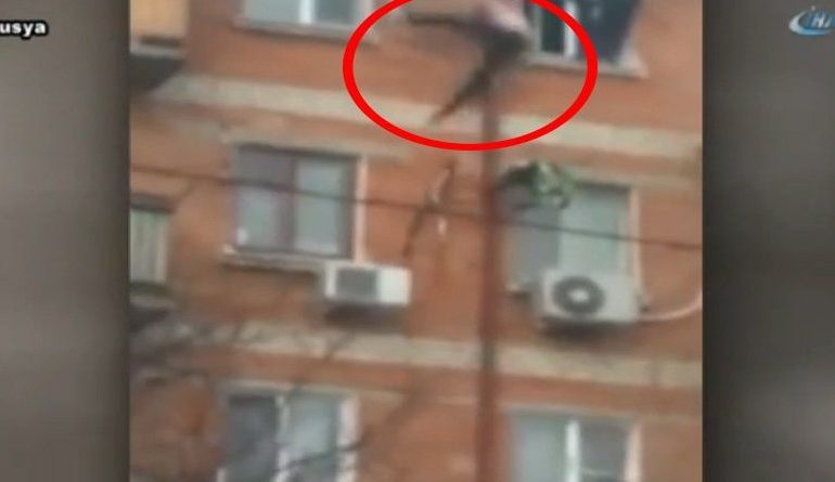 RUSI/ Vdekja e tmerrshme regjistrohet me telefon (VIDEO)