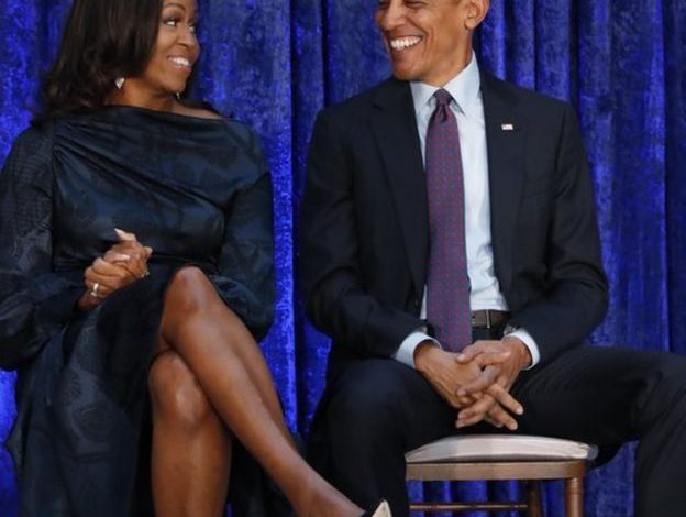 Zbulohen PORTRETET e Barack dhe Michelle Obamës në Galerinë Kombëtare në Washington DC