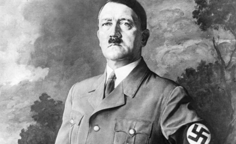 DailyMail: I thanë se mustaqet e tij ishin jashtë mode, përgjigja e Hitlerit ka qenë epike