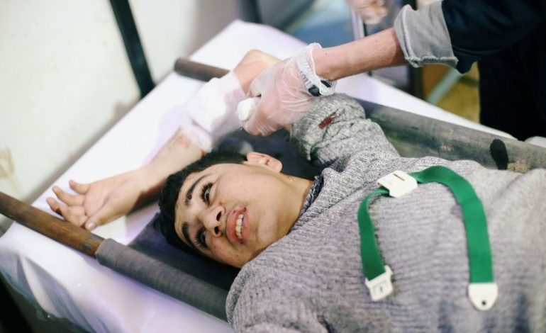 Asad bombardon spitalet në afërsi të Damaskut, dhjetëra të vdekur