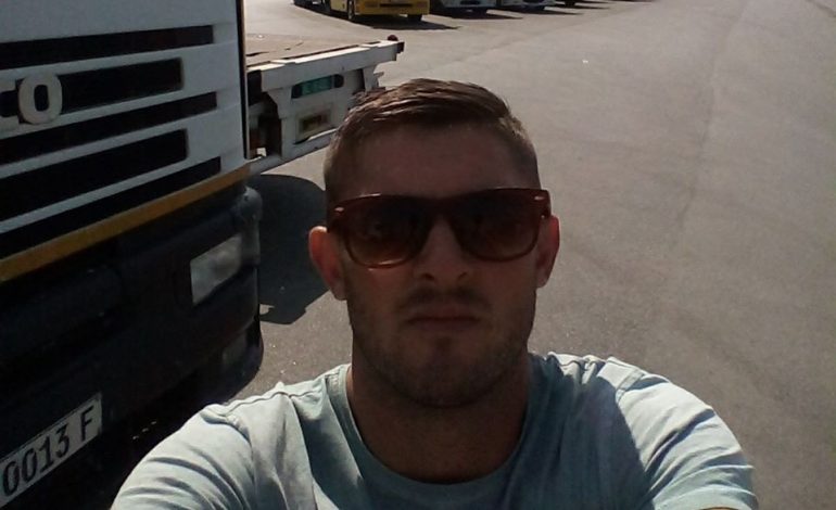 Kush është ARMANDO PEZAKU, shoferi i kamionit me 613 kilogramë KOKAINE të kapur në Durrës (FOTO)